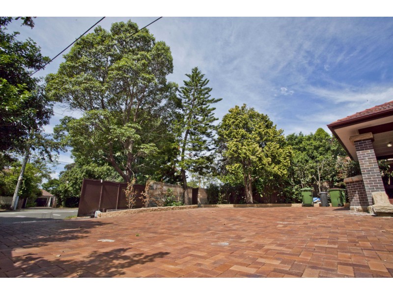 12 Archbold rd, Roseville NSW 2069