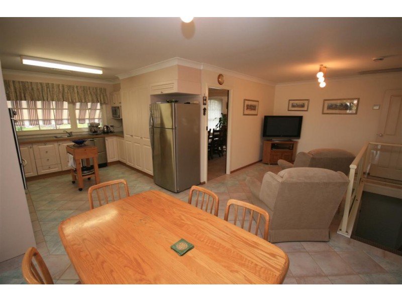 39 Ferguson Ave, Castle Hill NSW 2154