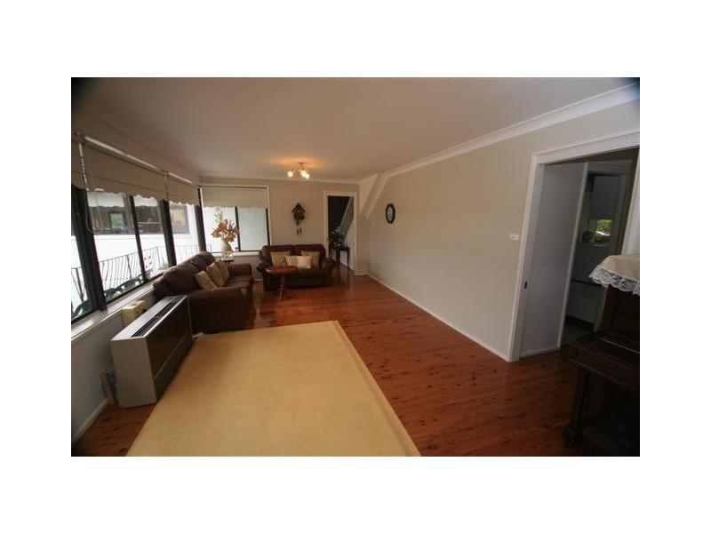 42 Kalmina Drive, Baulkham Hills NSW 2153