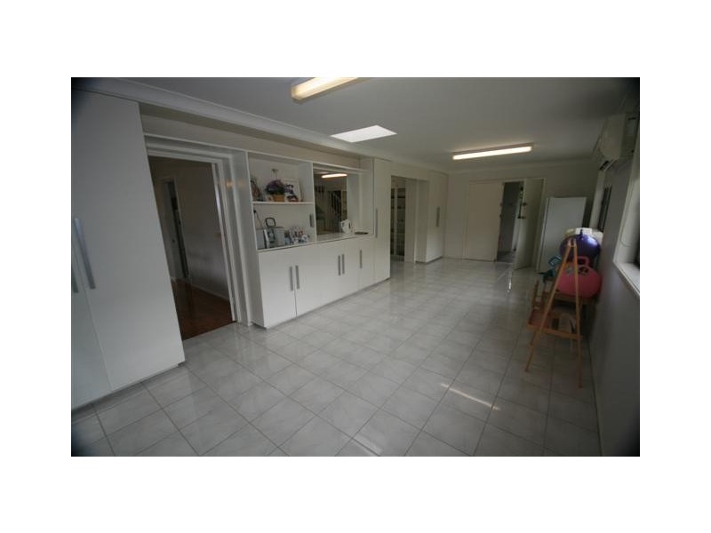42 Kalmina Drive, Baulkham Hills NSW 2153