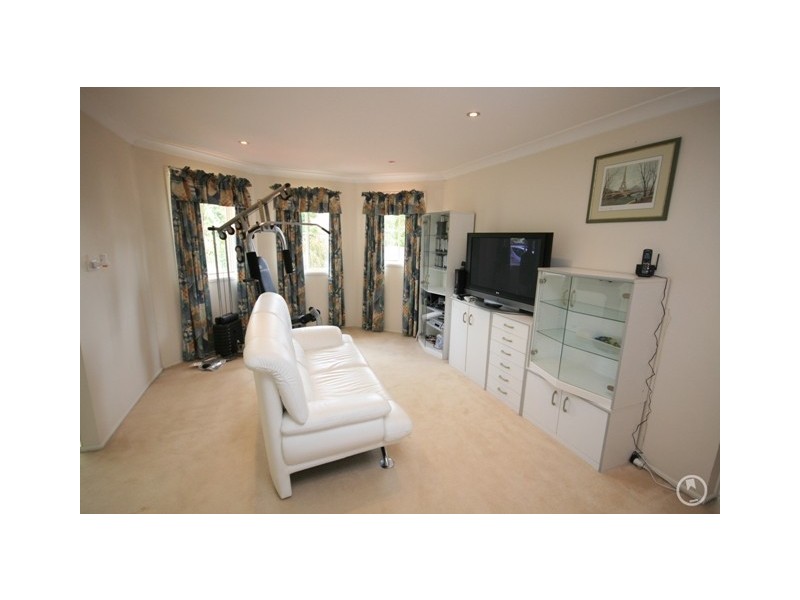 18 Glen Helen Place, Dural NSW 2158