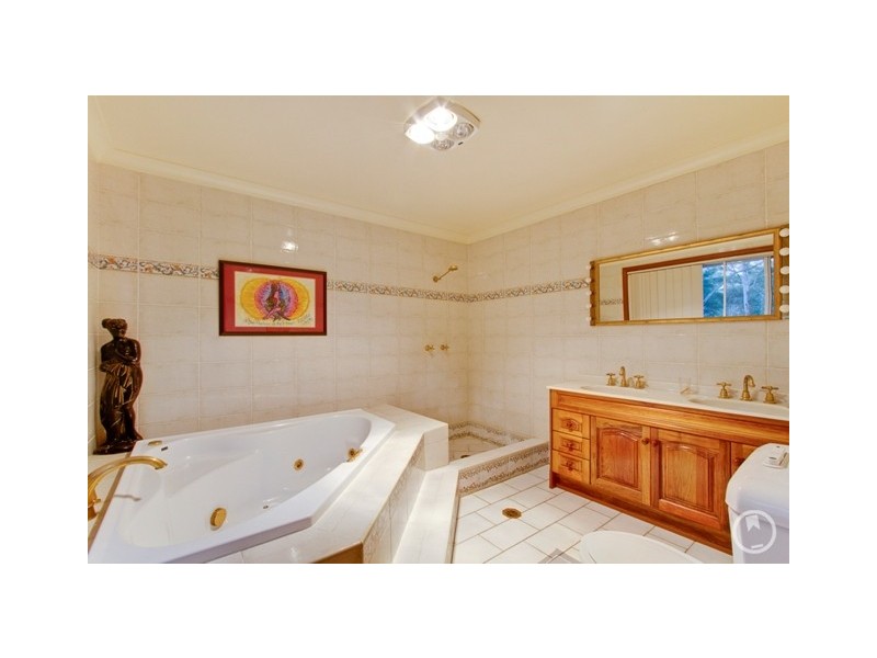 11 Tanglewood Place, West Pennant Hills NSW 2125
