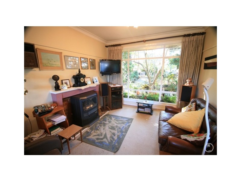 12 Livingstone Avenue, Baulkham Hills NSW 2153