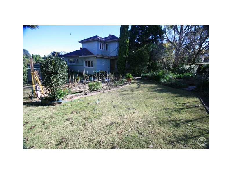 12 Livingstone Avenue, Baulkham Hills NSW 2153