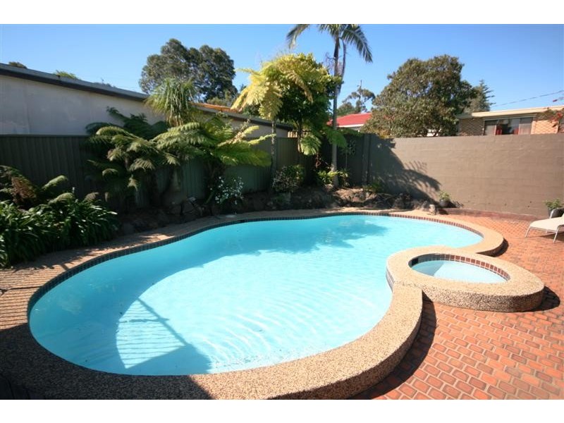 10 Rothesay Street, Winston Hills NSW 2153