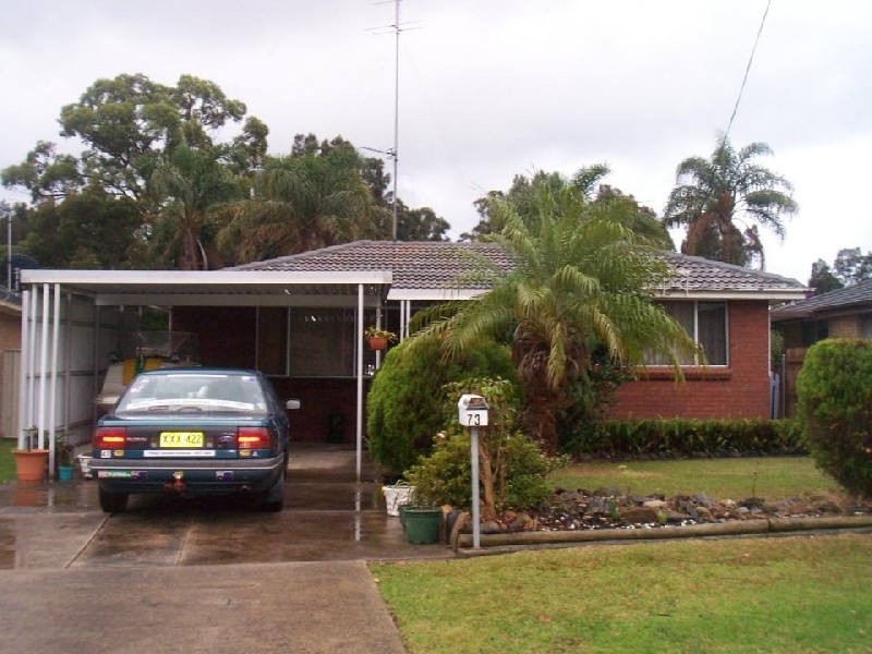 73 Devonshire Cres, Oak Flats NSW 2529