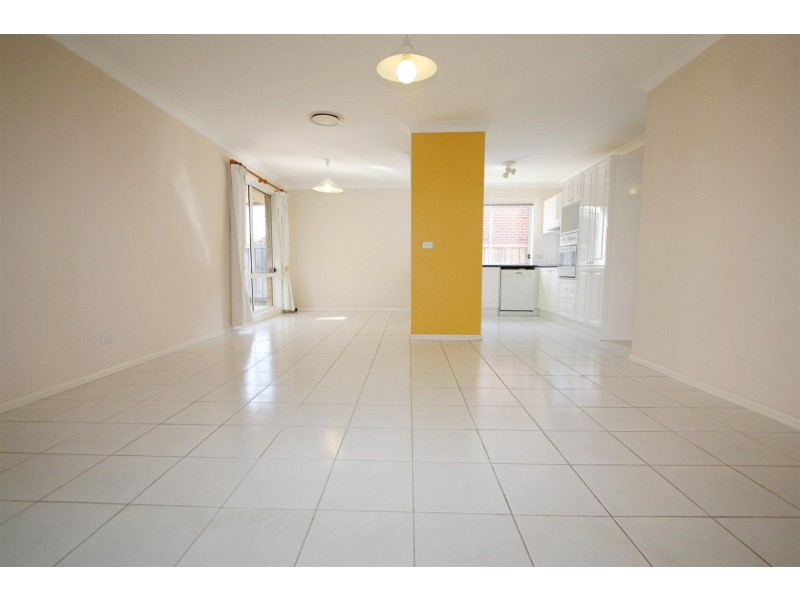 45 Ravensbourne Cct, Dural NSW 2158