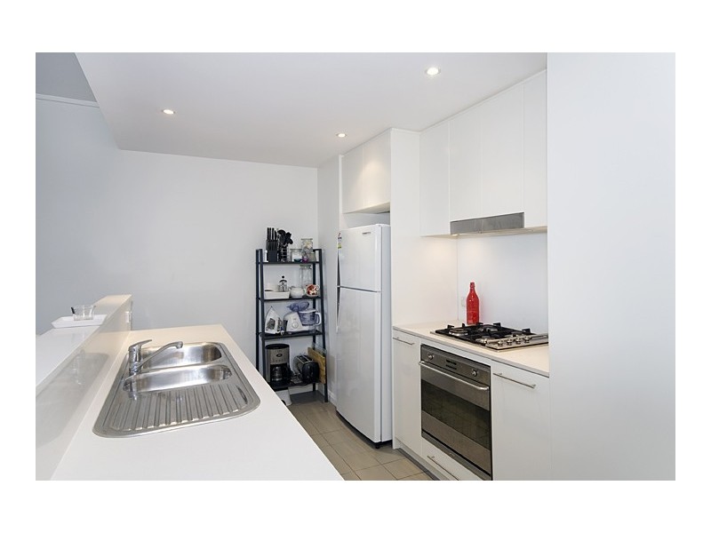 11 Lewis Ave, Rhodes NSW 2138