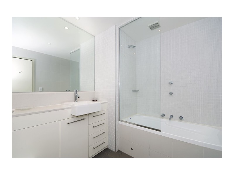 11 Lewis Ave, Rhodes NSW 2138