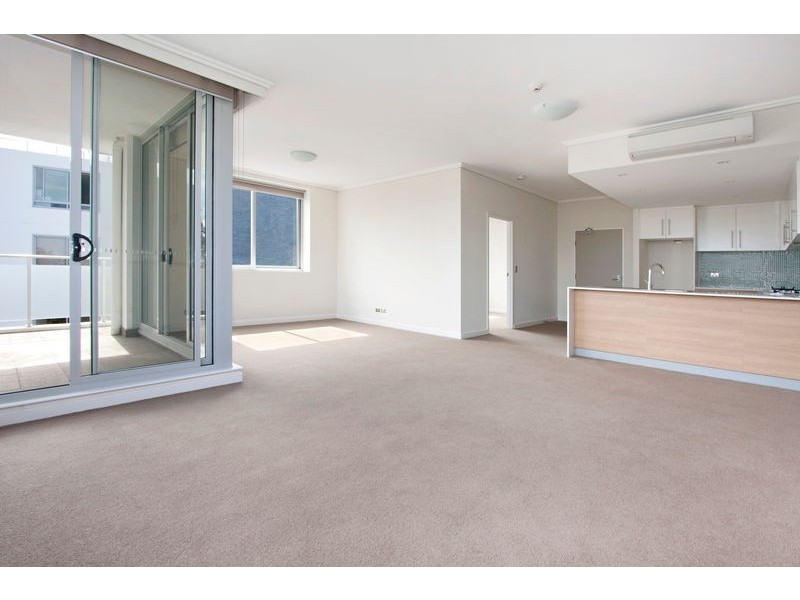 6 Avenue Of Oceania, Newington NSW 2127