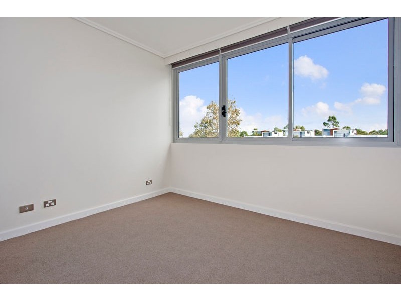 6 Avenue Of Oceania, Newington NSW 2127