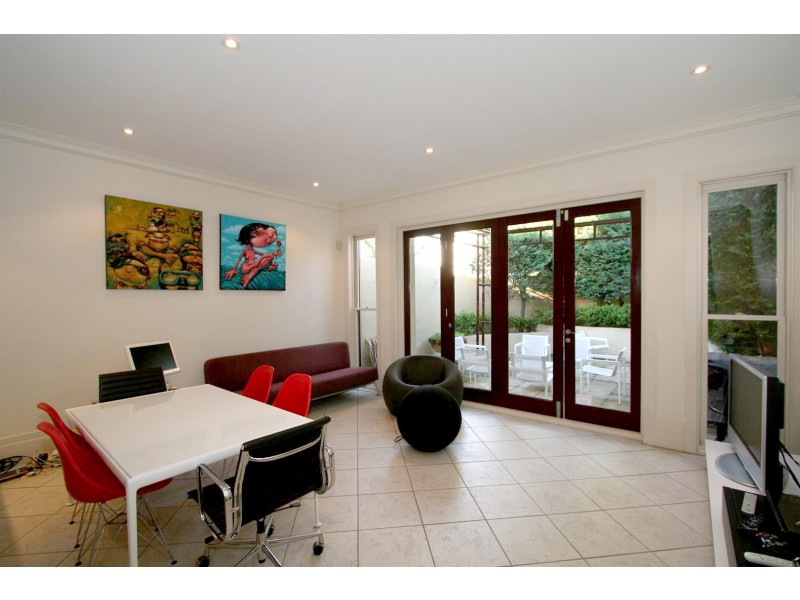 111 Blues Point Rd, Mcmahons Point NSW 2060
