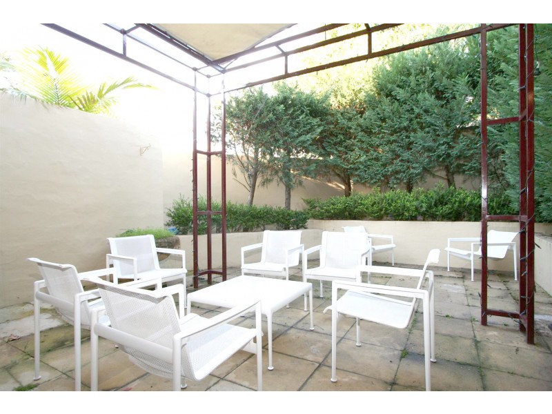 111 Blues Point Rd, Mcmahons Point NSW 2060