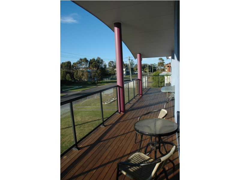 45 Eastbourne Ave, Culburra Beach NSW 2540