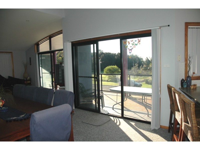 45 Eastbourne Ave, Culburra Beach NSW 2540