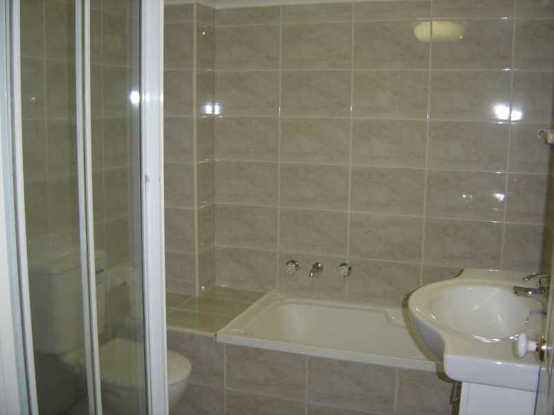 2/46-48 Gloucester Road, Hurstville NSW 2220