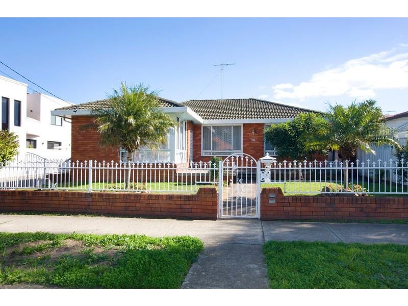 176 Napoleon Street, Sans Souci NSW 2219