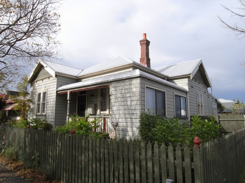 9 Corona street, Mayfield NSW 2304