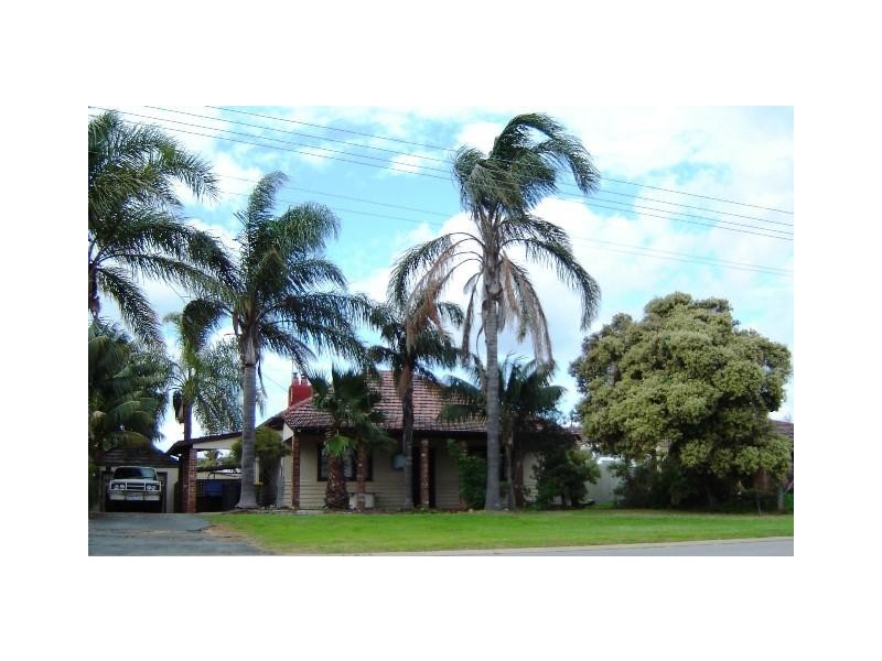 28 Leslie Street, Dudley Park WA 6210