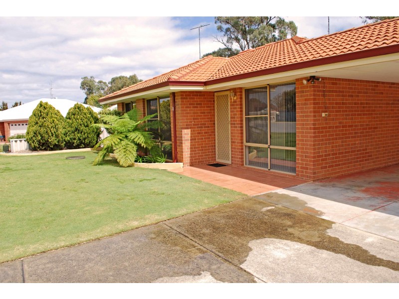 9 Scrubbird Court, Greenfields WA 6210