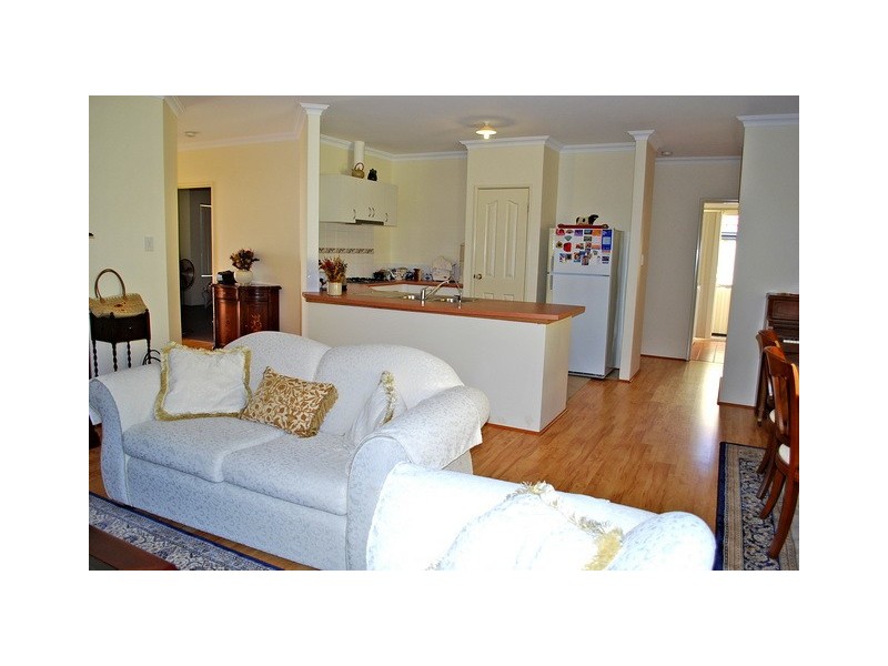 B/13 Boundary Road, Dudley Park WA 6210