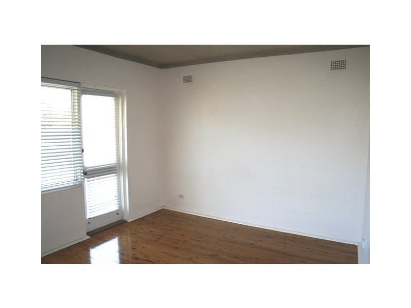 2/132 Ernest St, Lakemba NSW 2195