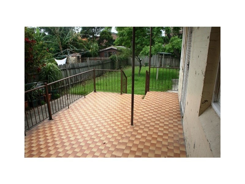 17 Samuel St, Tempe NSW 2044