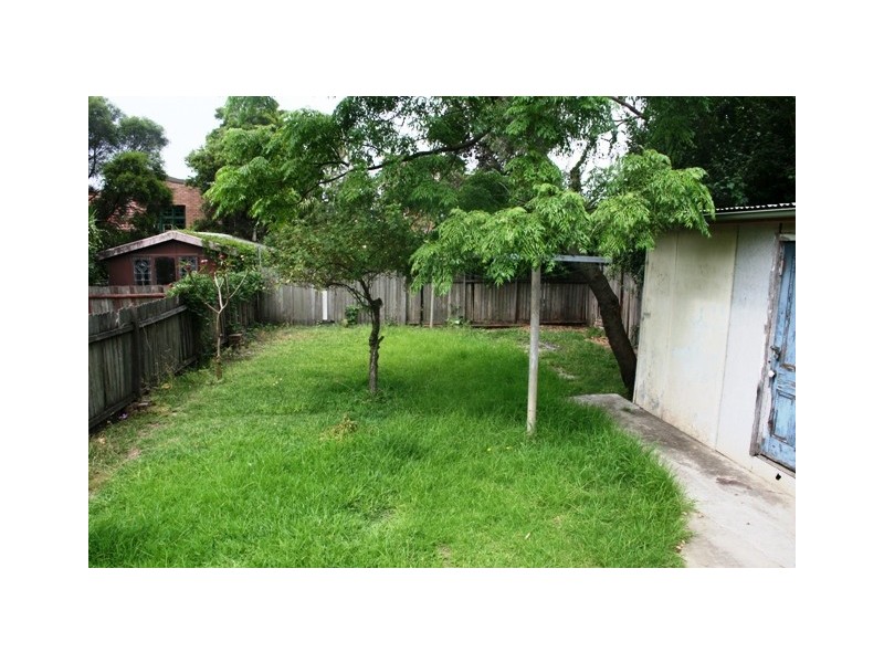 17 Samuel St, Tempe NSW 2044