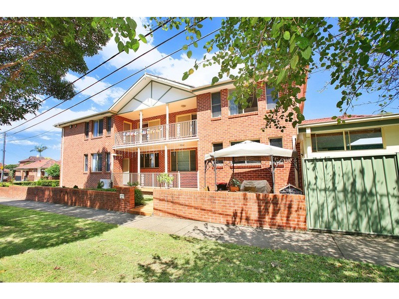 31 Arthur Street, Rodd Point NSW 2046