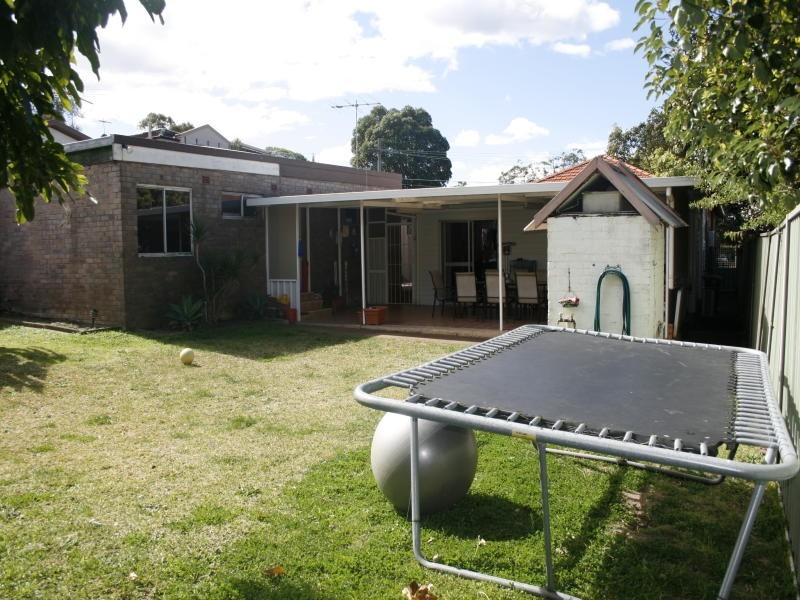 22 Noble Street, Concord NSW 2137