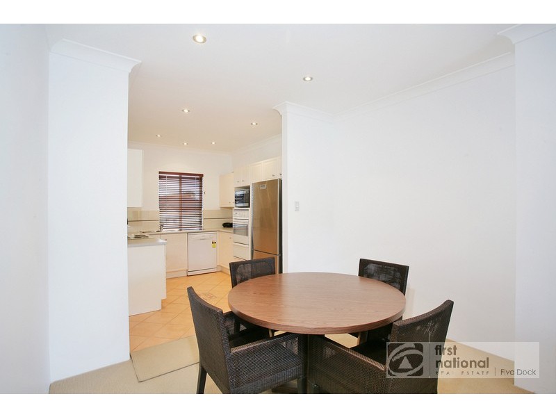 6/2a WALTON CRESCENT, Abbotsford NSW 2046