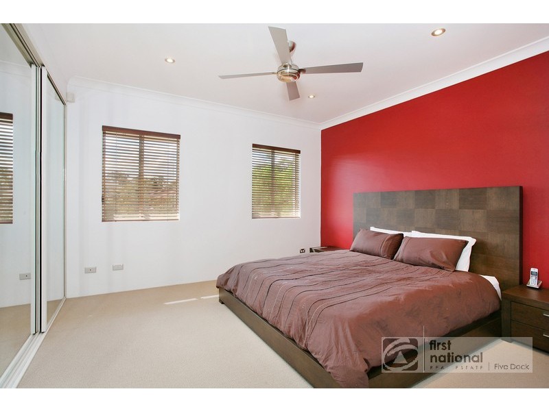 6/2a WALTON CRESCENT, Abbotsford NSW 2046