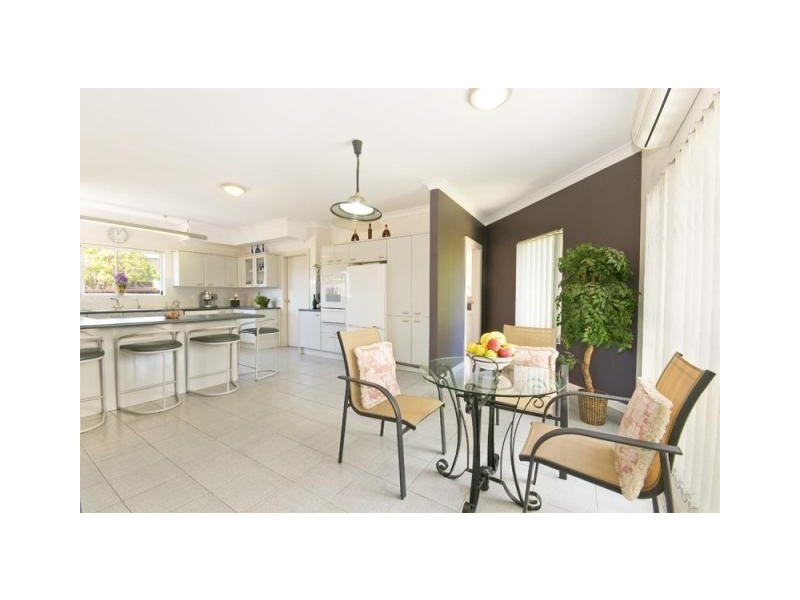 6 Santa Rosa Ave, Ryde NSW 2112