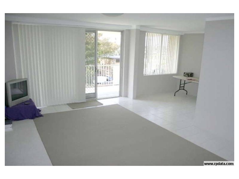 9/3A Bortfield Drv, Chiswick NSW 2046