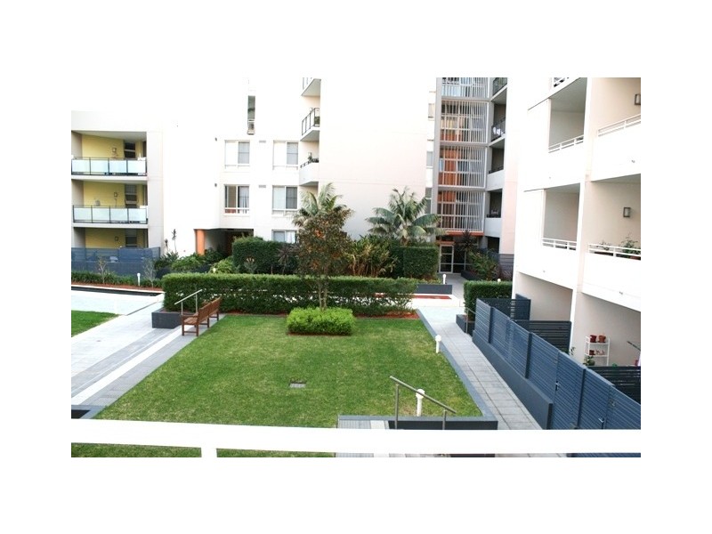 448/2 The Crescent, Wentworth Point NSW 2127