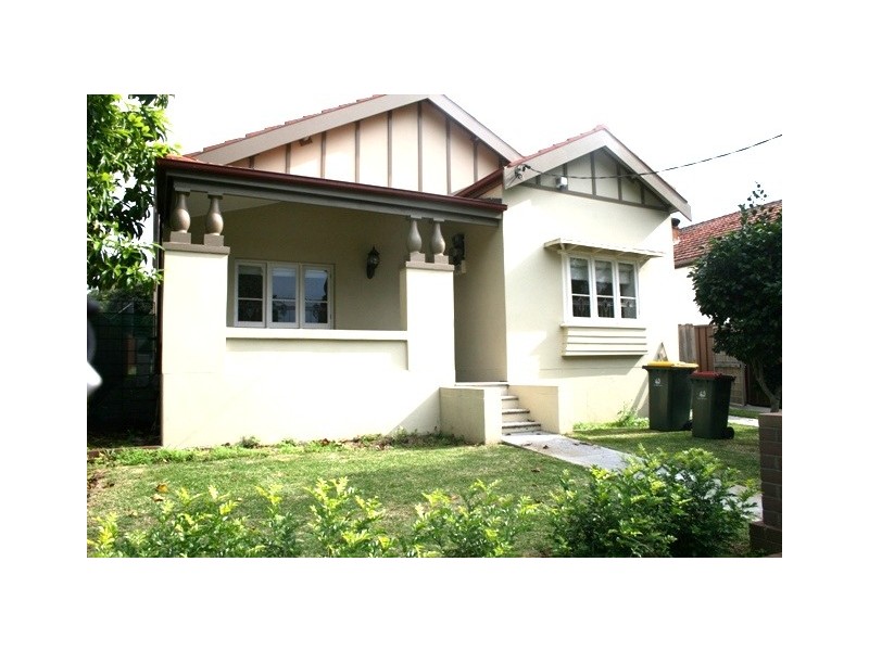 10 LOFTUS STREET, Concord NSW 2137