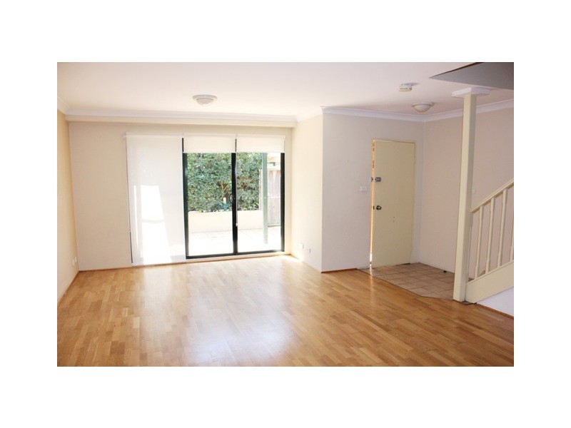 4/1a HENLEY  MARINE DRIVE, Five Dock NSW 2046