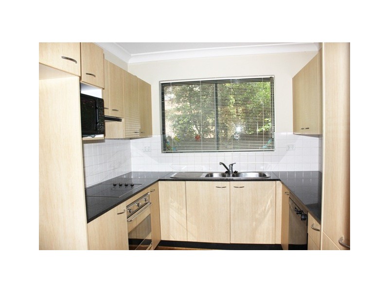 4/1a HENLEY  MARINE DRIVE, Five Dock NSW 2046