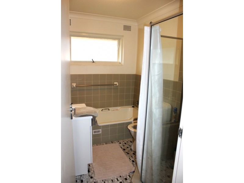 8/18 CECIL STREET, Ashfield NSW 2131