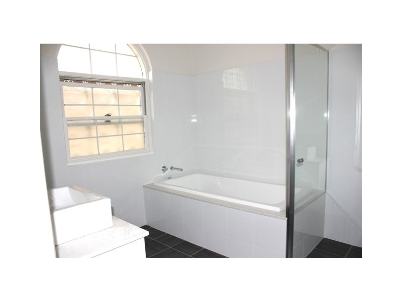 1 Gilles Avenue, Haberfield NSW 2045