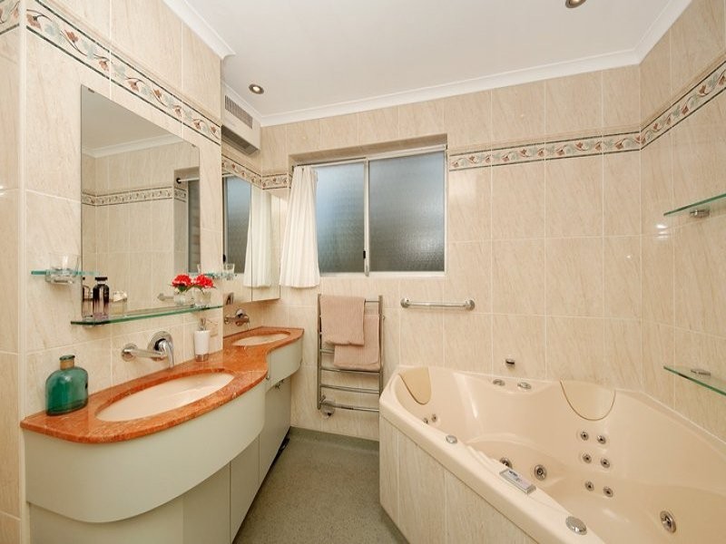 9 Bortfield Drive, Chiswick NSW 2046