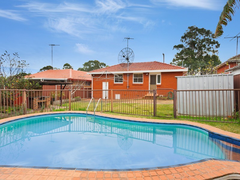 135 Flinders Street, Georges Hall NSW 2198