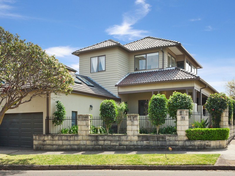 16 Lea Avenue, Russell Lea NSW 2046