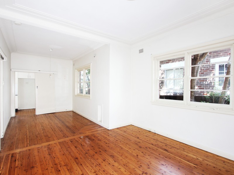 4 MOORE STREET, Cabarita NSW 2137