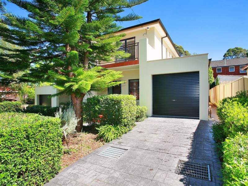 21 Farnham Avenue, Roselands NSW 2196