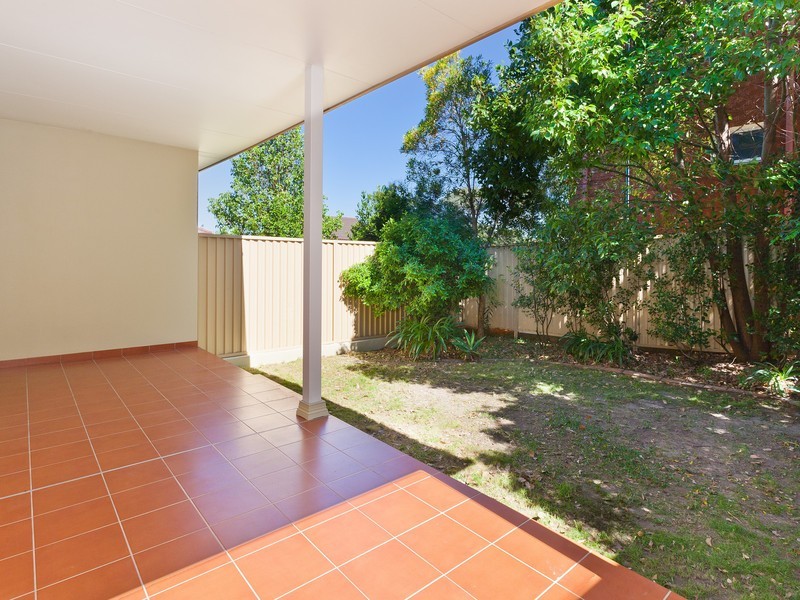 21 Farnham Avenue, Roselands NSW 2196