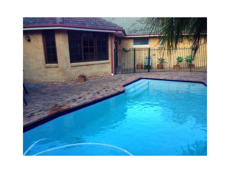 22 BAYVIEW ROAD, Peakhurst Heights NSW 2210