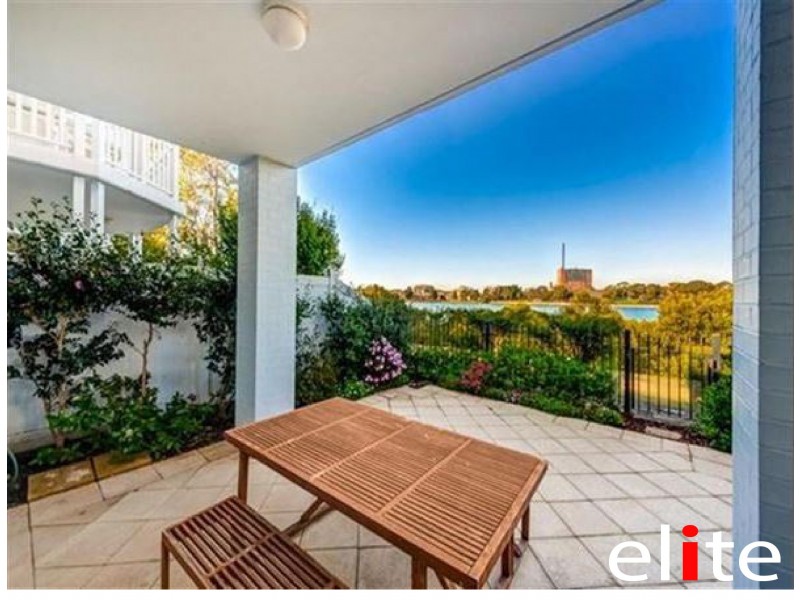 17 JACARANDA AVENUE, Cabarita NSW 2137