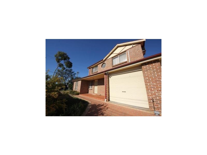 1A Hewitt Street, Greenacre NSW 2190