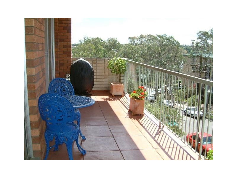 9/3a Bortfield Drive, Chiswick NSW 2046